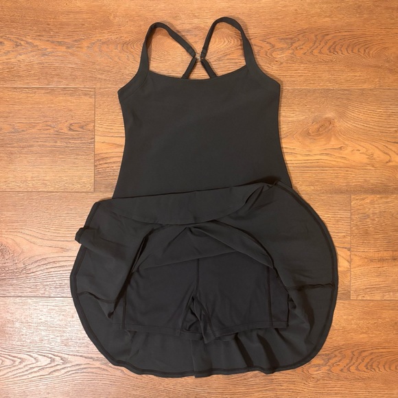 ABERCROMBIE & FITCH - Traveler’s Mini Dress (XS) in Black - with built in shorts - Picture 4 of 6